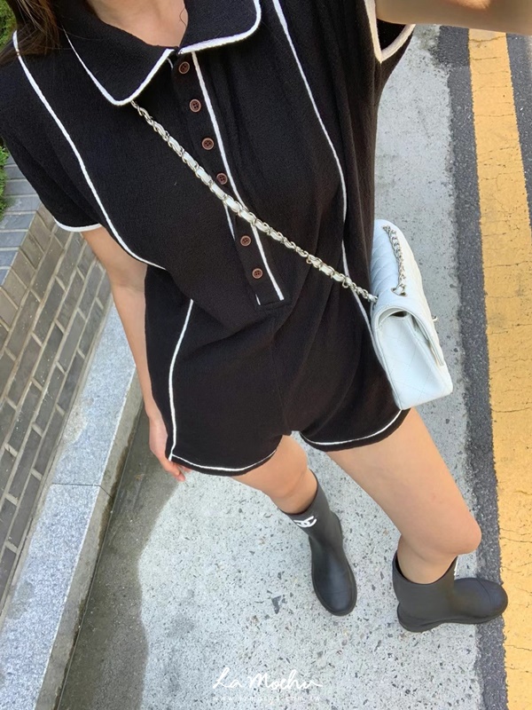 邊線立體感排釦造型連身短褲